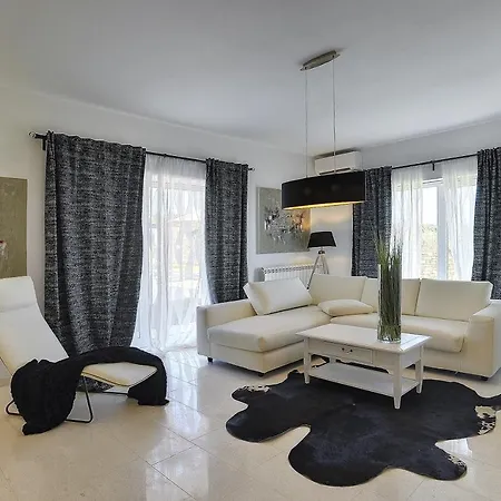 Paradiso * Rovinjsko Selo